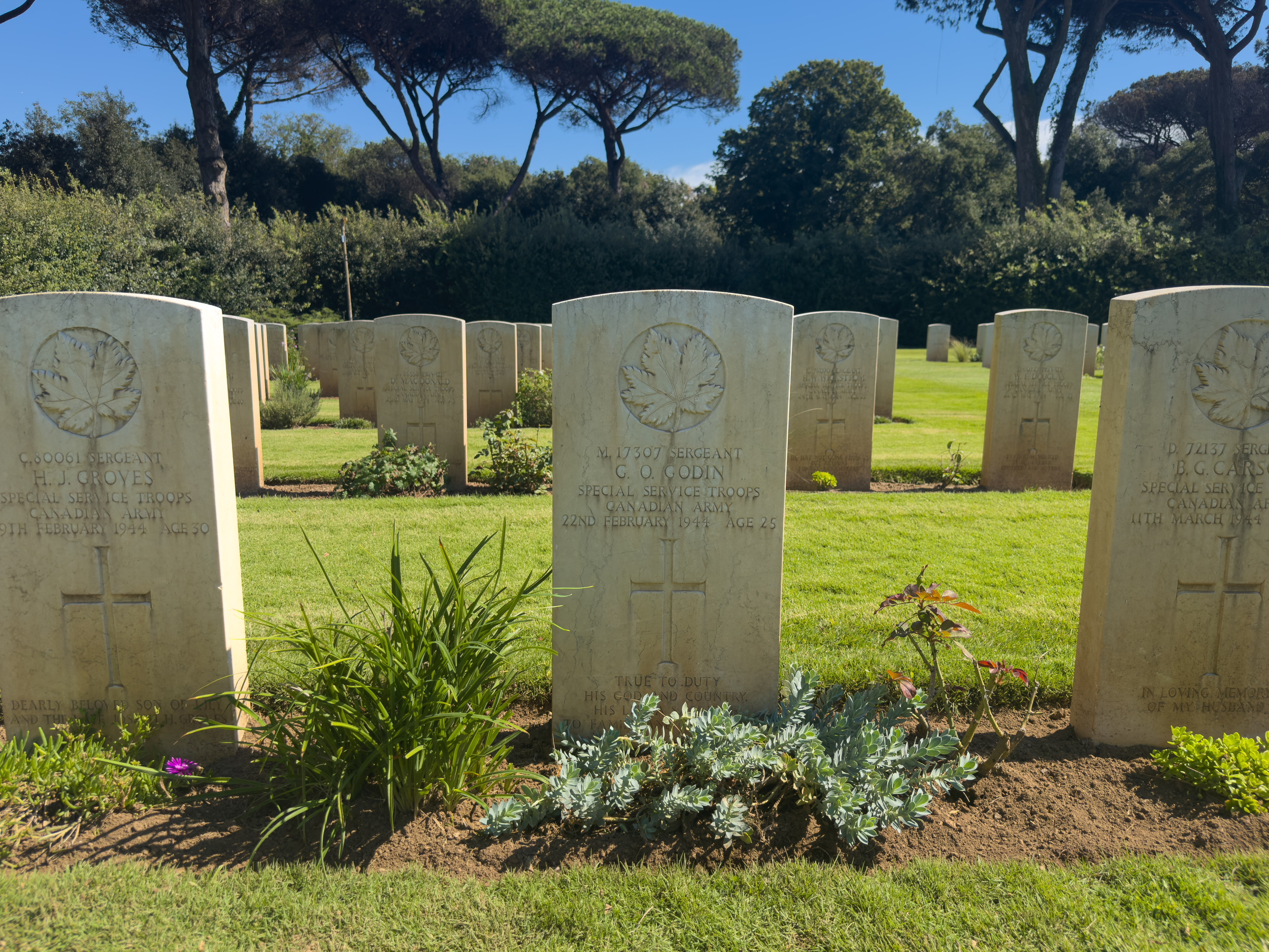 Godin-George-Sgt-AB-IT-Beach Head 3 by 4 MCU.jpg