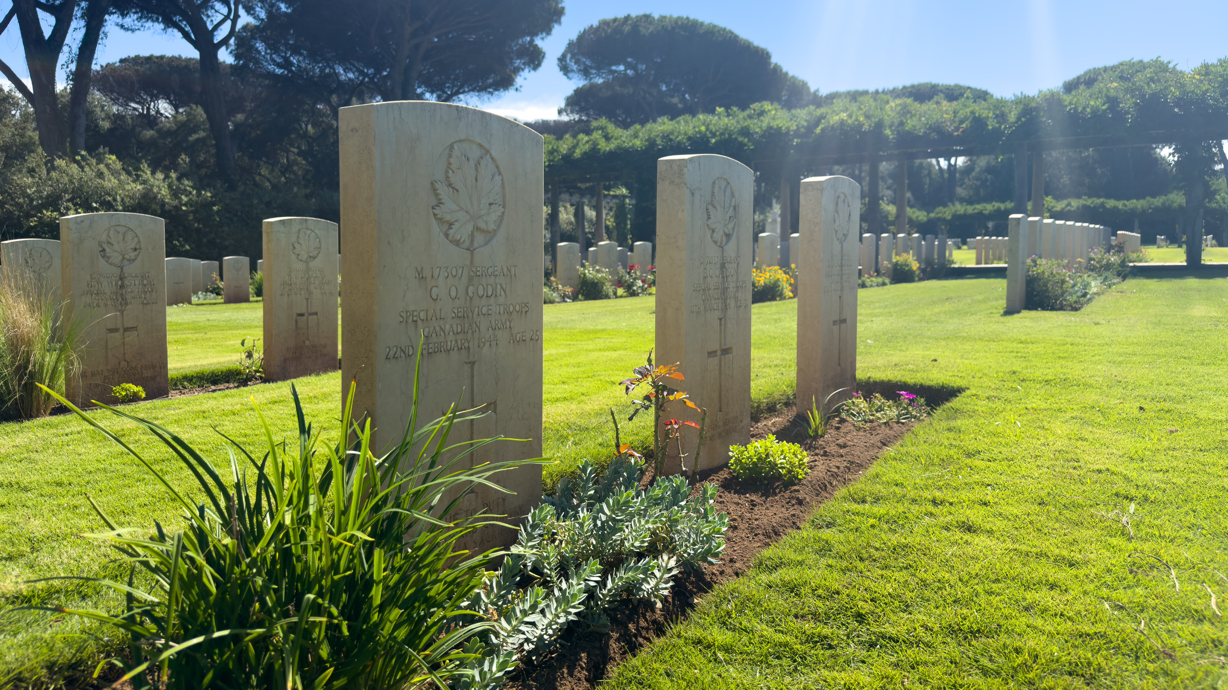 Godin-George-Sgt-AB-IT-Beach Head 16 by 9 Wide Left.jpg