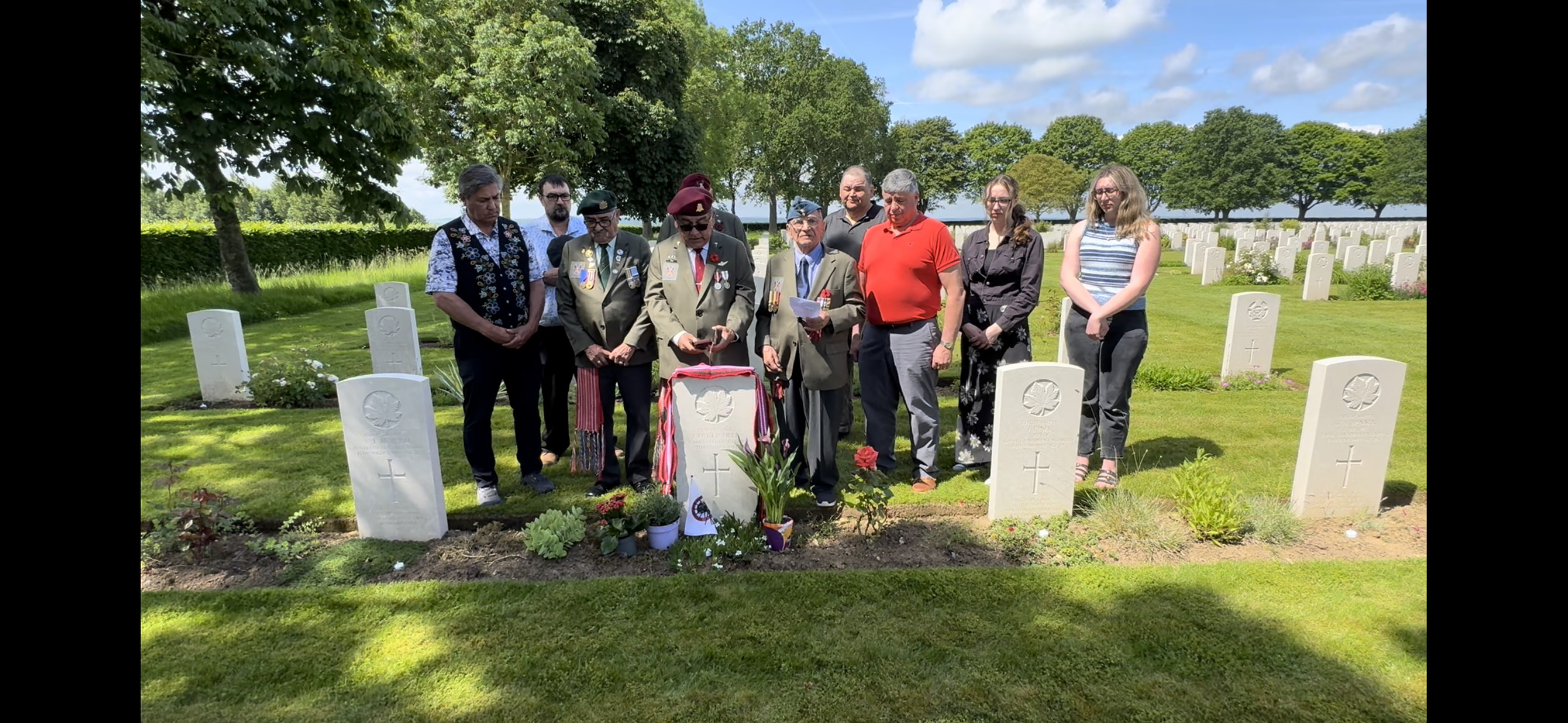 COL-CHA-B (1436).png